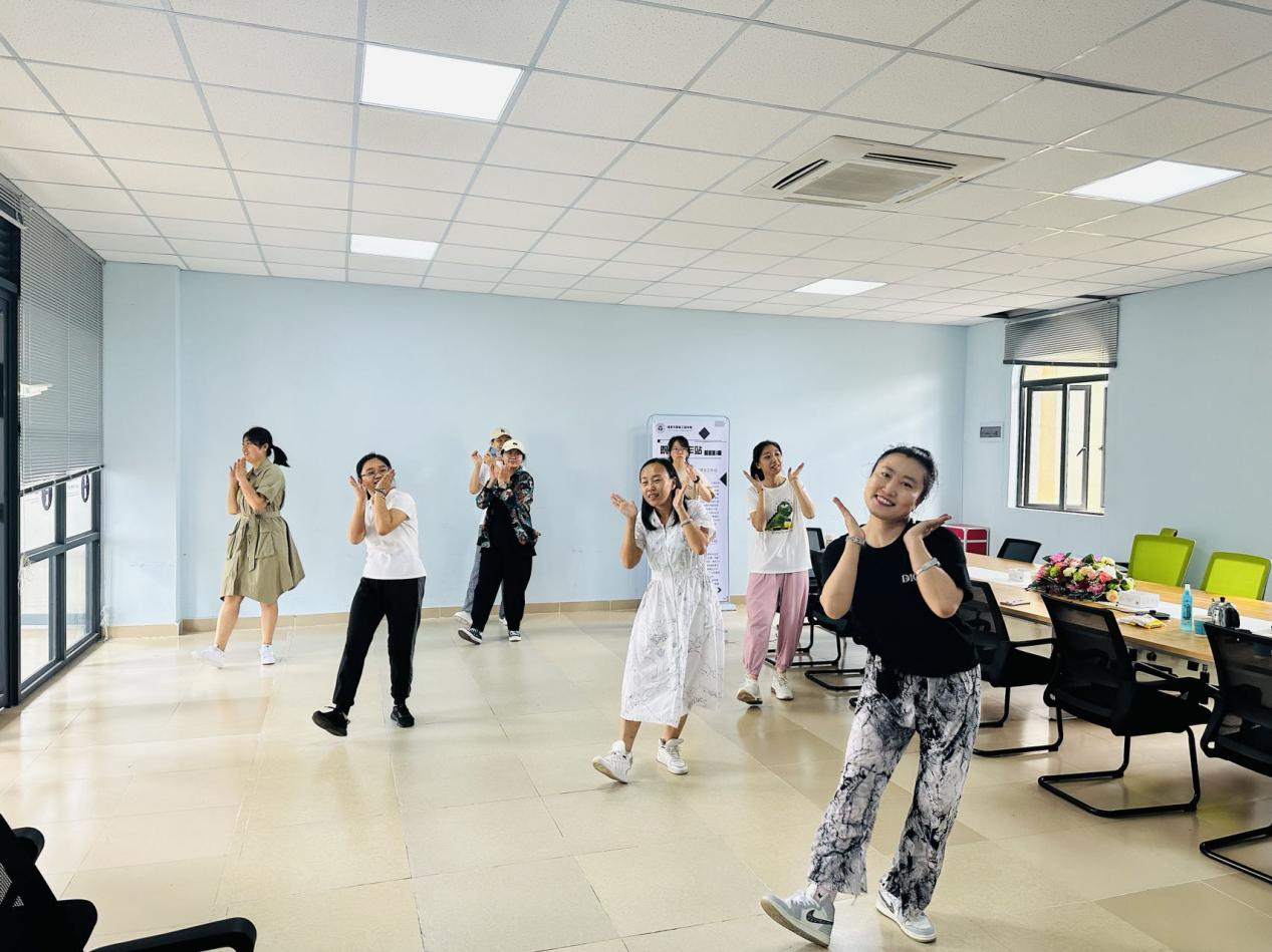 32a0a6c267f1d93b7383b5d8712cab6